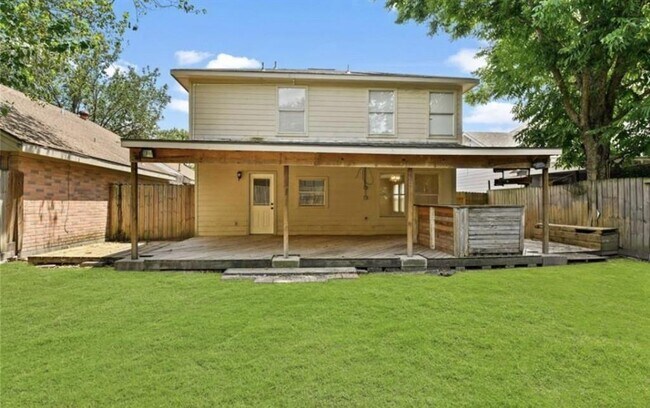 Building Photo - 2106 Tomlinson Trail Dr