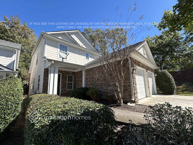 Building Photo - 2136 Appaloosa Way
