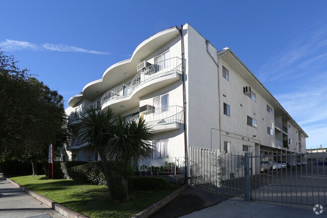 Primary Photo - White Oak Apartments