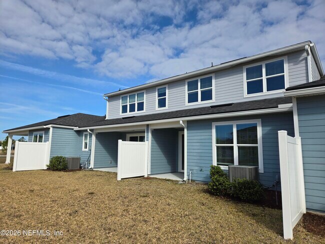 Building Photo - 817 Cherry Elm Dr