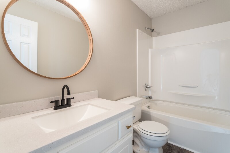Building Photo - 15 Olde Charles Towne Ct