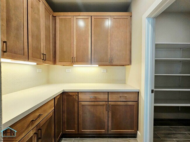 Building Photo - 11225 Lowder Ln