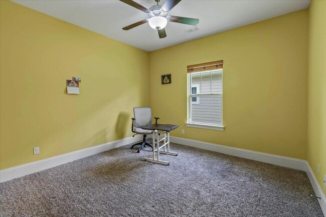 Building Photo - 855 Avery Park Dr