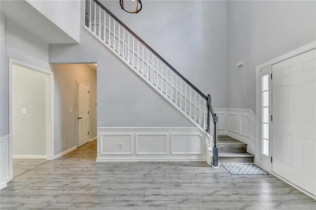 Building Photo - 7635 Harrogate Pl
