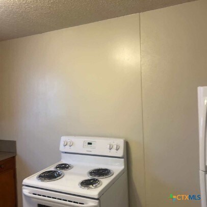 Building Photo - 917 S 13th St