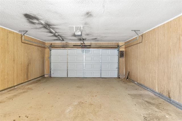 Building Photo - 2802 Spring Valley Dr