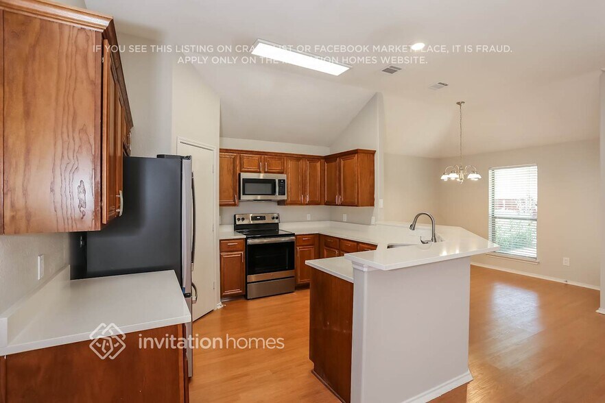 Building Photo - 147 Oregon Tr
