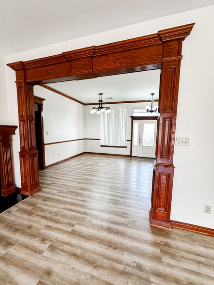 Building Photo - 1502 SW 70th St
