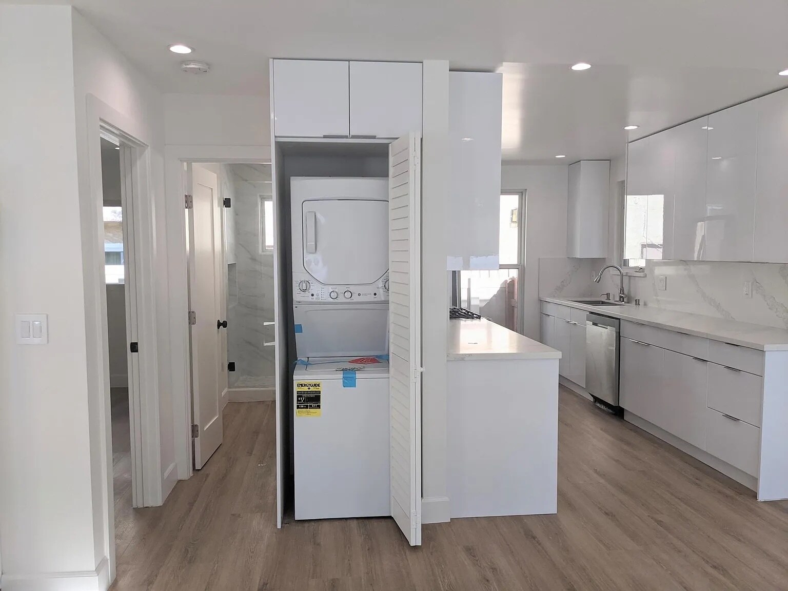 Building Photo - 1113 24th St