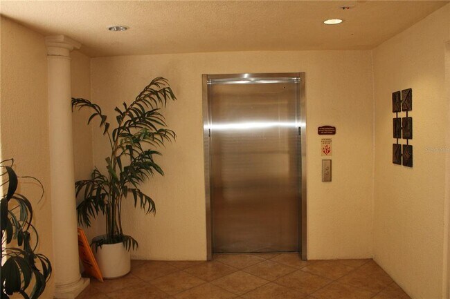 Building Photo - 2825 Terra Ceia Bay Blvd