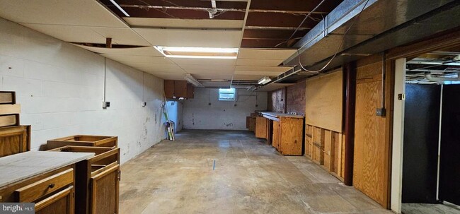 Building Photo - 10109 Lees Mill Rd