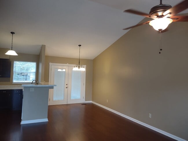 Building Photo - Lovely Upgraded Tri Level Home in Irmo!