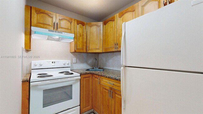 Building Photo - 426 NW 13th Ave