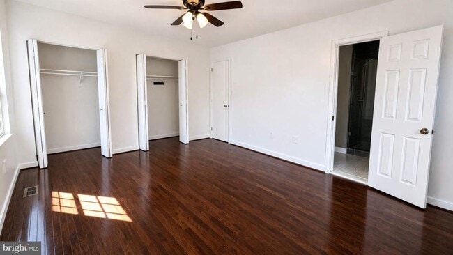 Building Photo - 20521 Neerwinder St