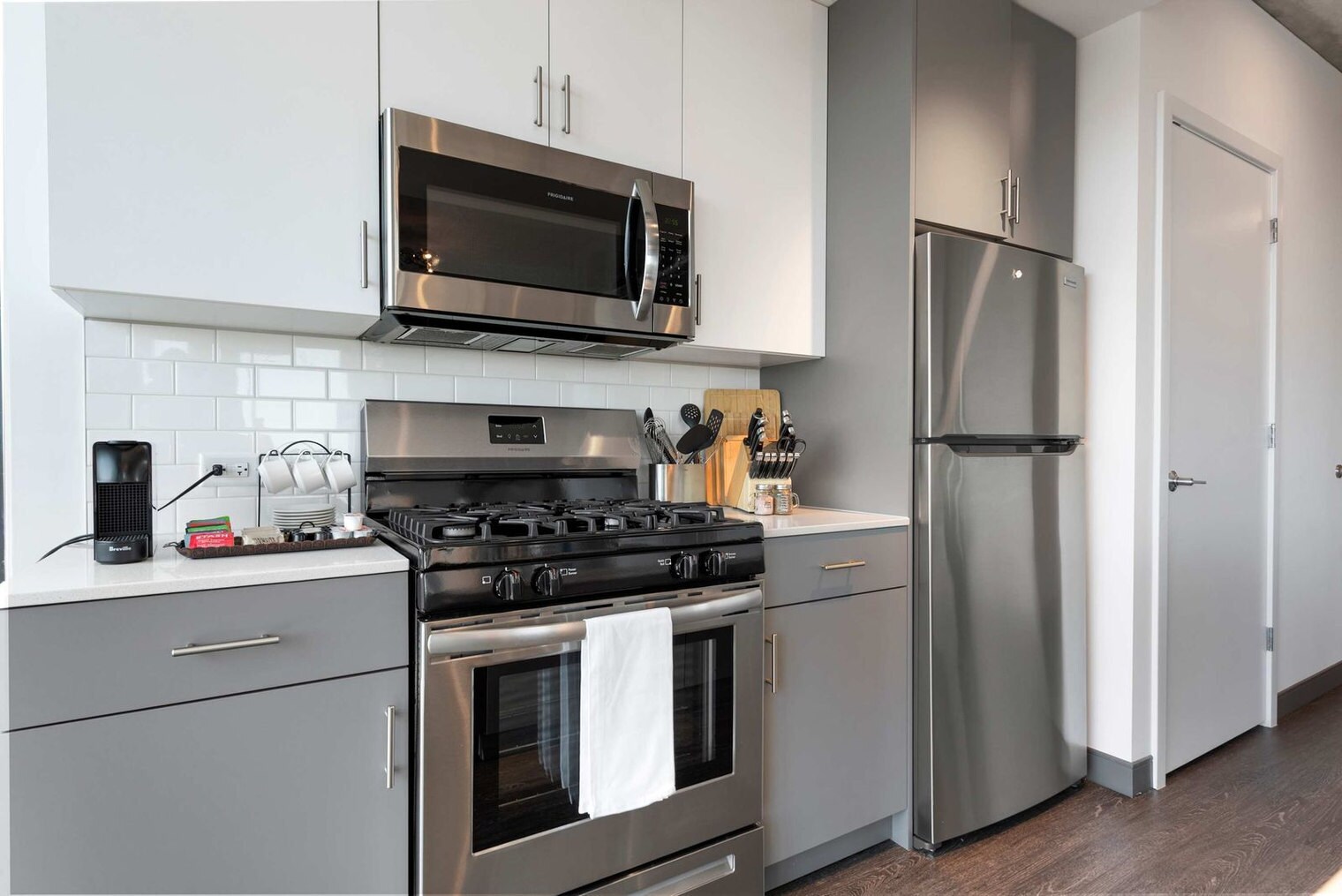 Building Photo - 1314 W Randolph St