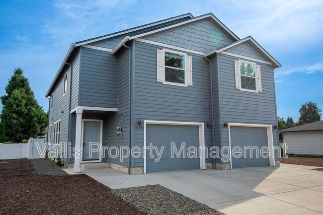 Building Photo - 4850 Heathwood St NE