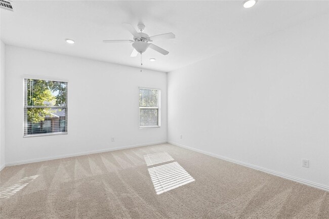 Building Photo - Brand-New 2025 Home in Gated Community Near Downtown Dallas