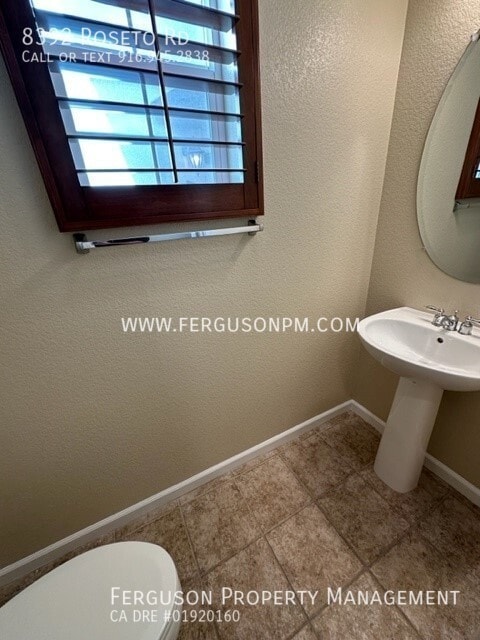 Building Photo - 8392 Roseto Rd