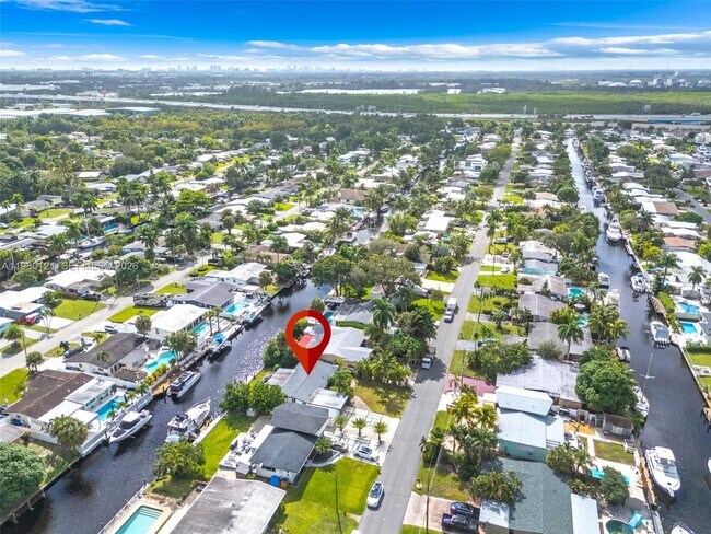 Building Photo - 2430 Key Largo Ln