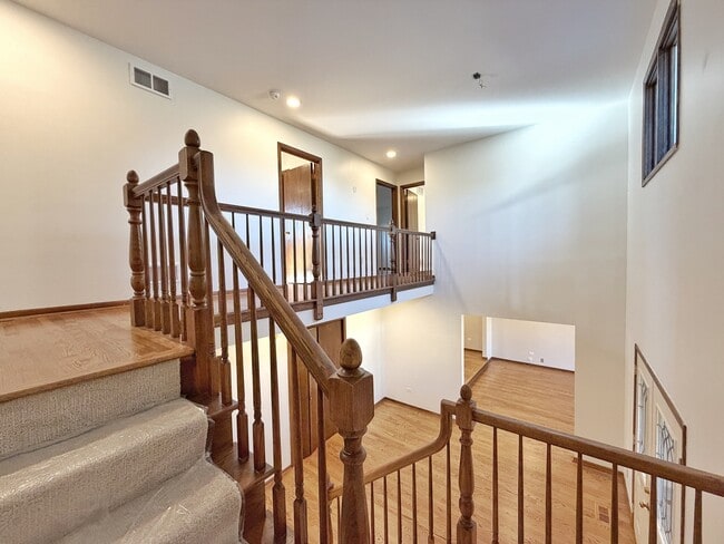 Building Photo - 6710 Wedgewood Ln