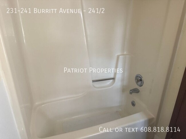 Building Photo - 231-241 Burritt Avenue-241/2