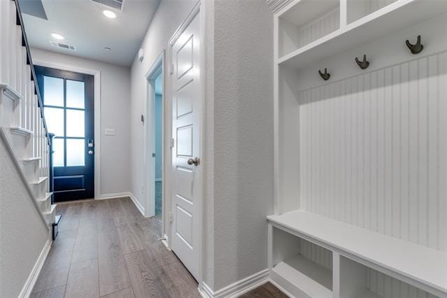Building Photo - 8295 Challenger Ln