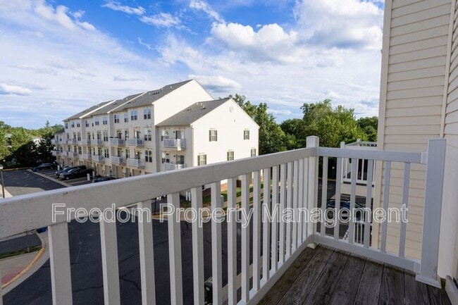 Building Photo - 7408 Brunson Cir