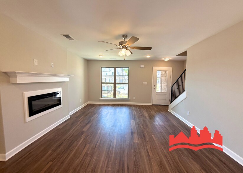 Building Photo - Dec Special - December rent free and half off January rent. New Build in Oakland, TN!