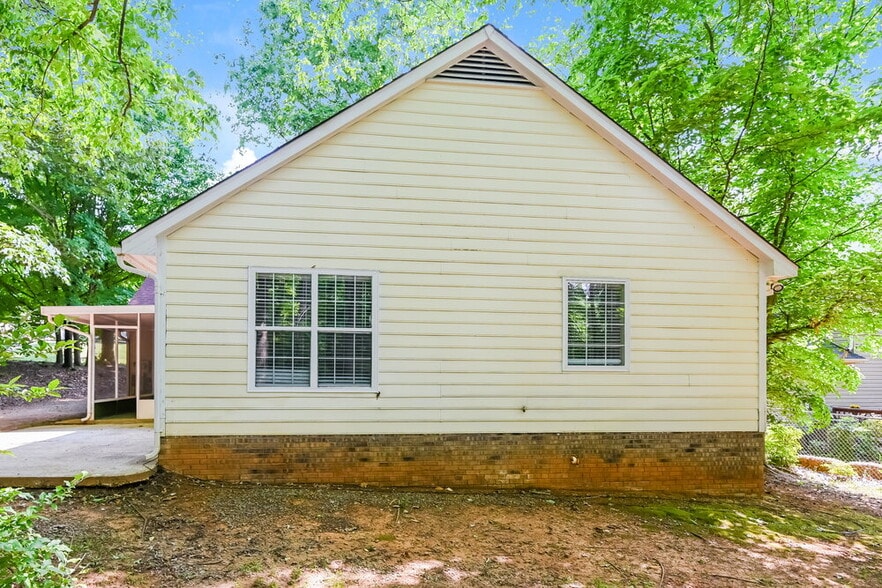 Building Photo - 7434 Autumn Trail