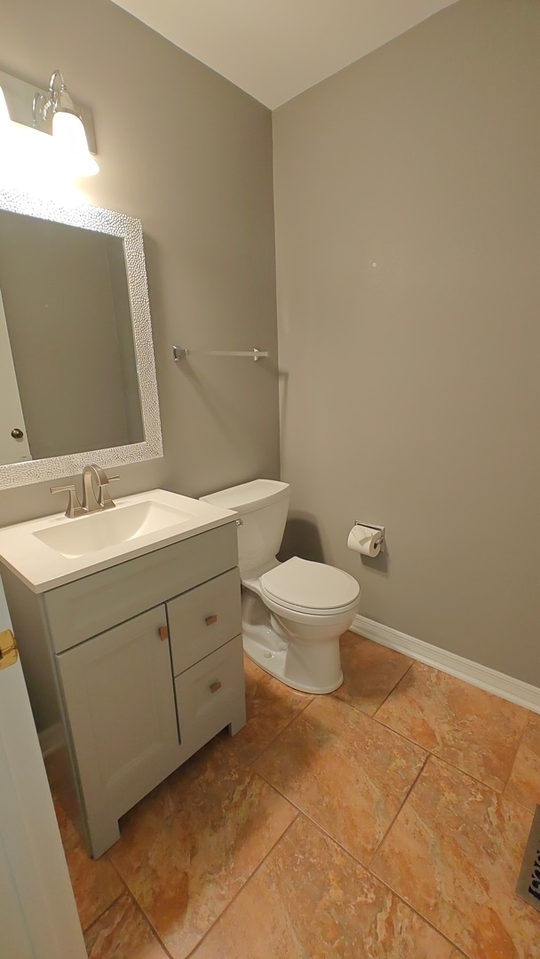 Building Photo - 1644 Orchard Ave