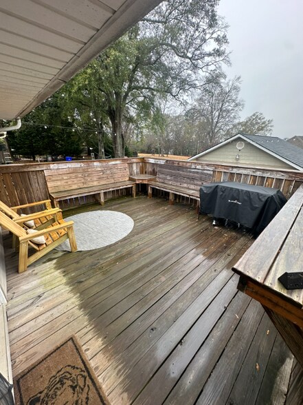 Building Photo - 228 Brookdale Ave