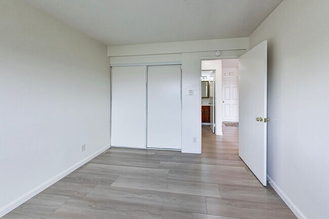 Building Photo - Beautiful 4-Bedroom, 2-Bathroom Daly City Home for Rent