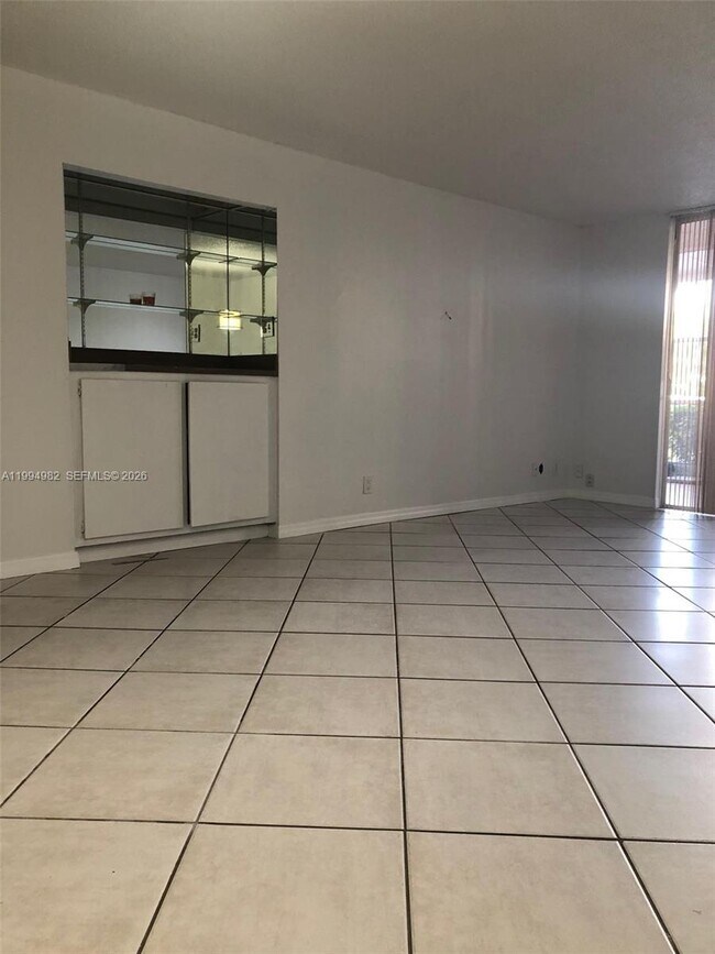 Building Photo - 404 NW 68th Ave