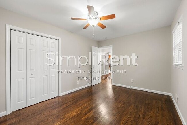 Building Photo - JUST REDUCED! RENOVATED 3/1 IN Forest Park...