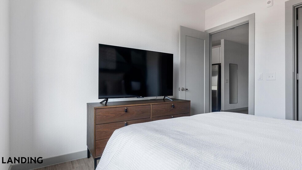 Building Photo - 3706 Goodwin Ave