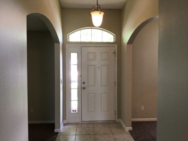 Building Photo - 9213 Prosperity Lake Dr