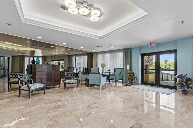 Building Photo - 801 S Ocean Dr