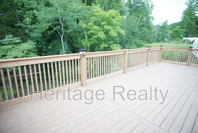 Building Photo - 1537 Sergeant Ln