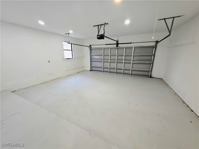 Building Photo - 17750 Port Boca Ct