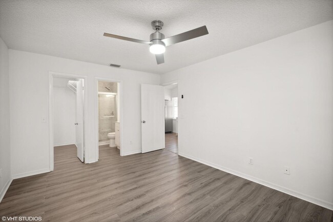 Building Photo - 3438 SW Martin St