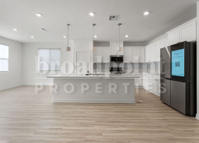 Building Photo - 27941 Silo Ln