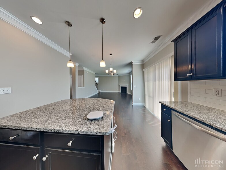 Building Photo - 3913 Norman View Dr