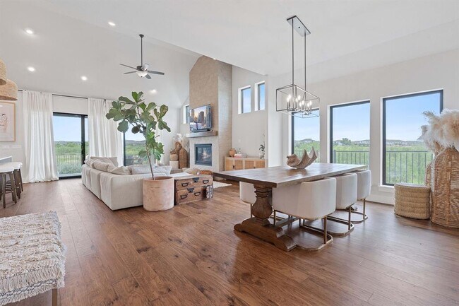 Building Photo - 8400 Ambergill Ct