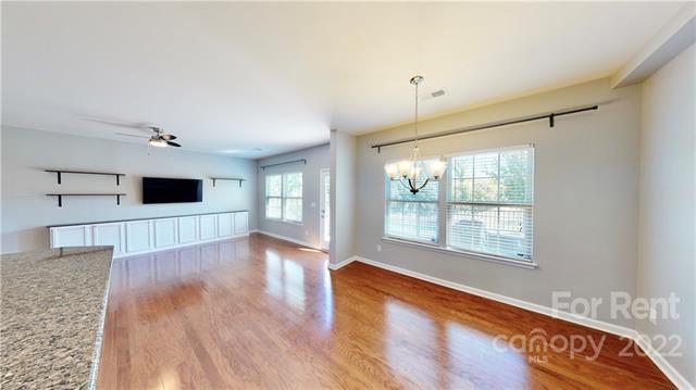 Building Photo - 1757 Evergreen Dr
