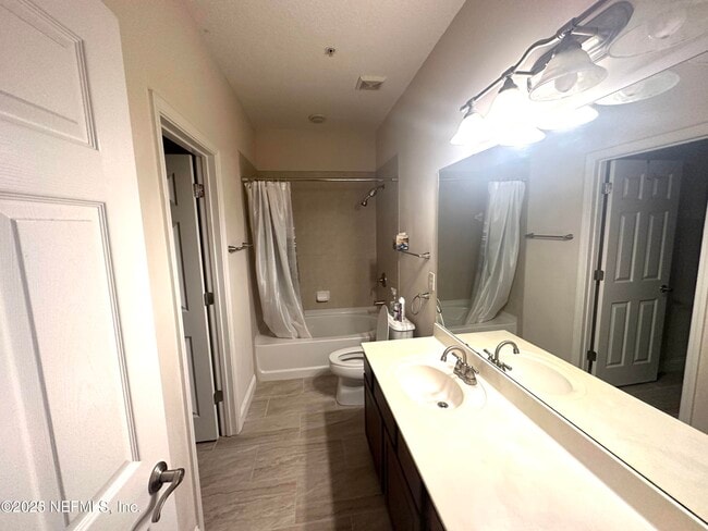 Building Photo - 4422 Capital Dome Dr