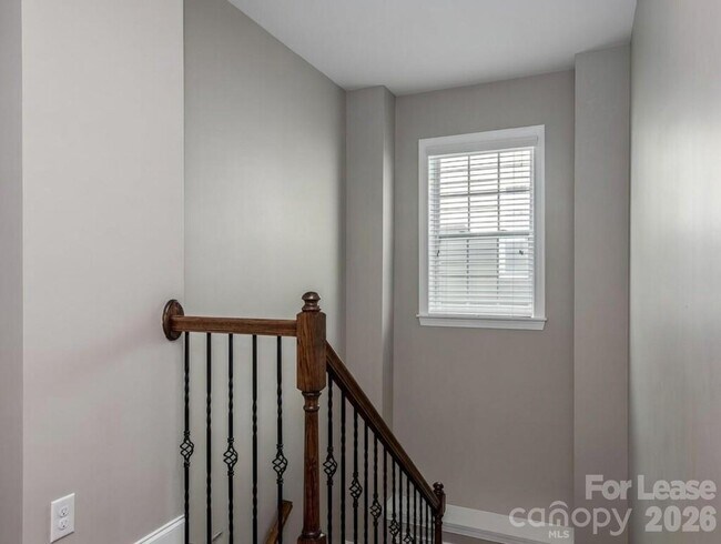 Building Photo - 10524 Royal Winchester Dr