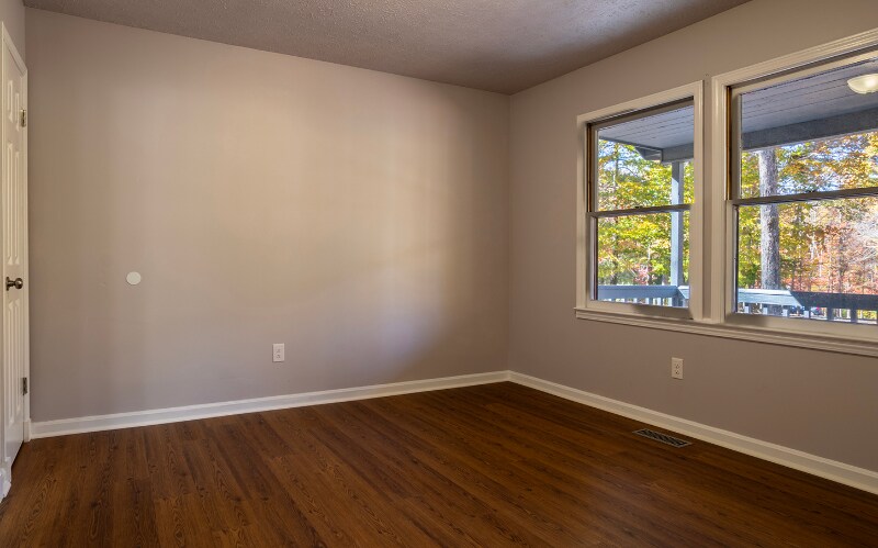 Building Photo - 89 Jefferson Dr