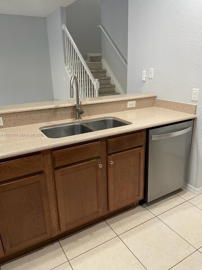 Building Photo - 2334 Grand Central Pkwy