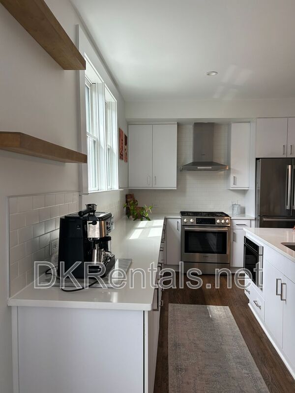 Building Photo - 128 Peachtree Memorial Dr NW