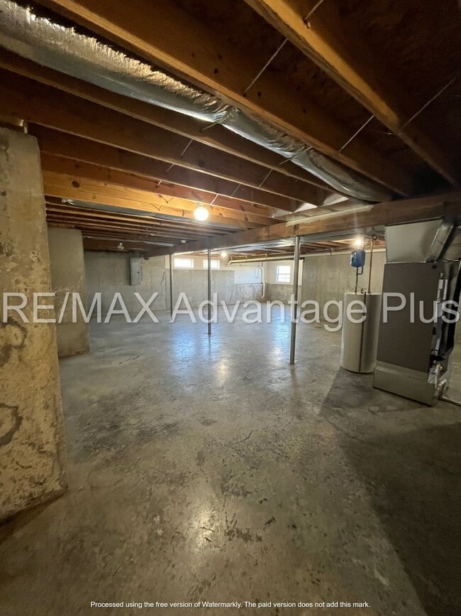 Building Photo - 237 Brock Rd